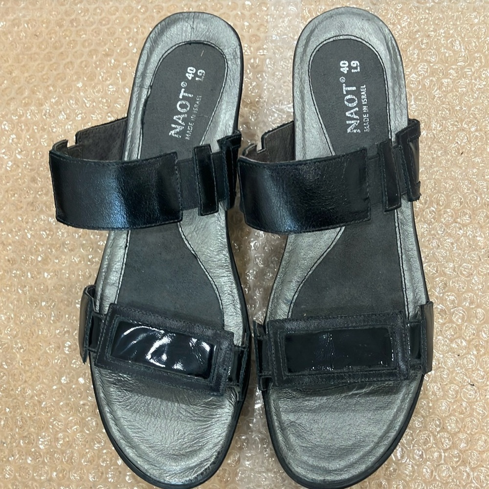 Naot Women's Black Sandals
